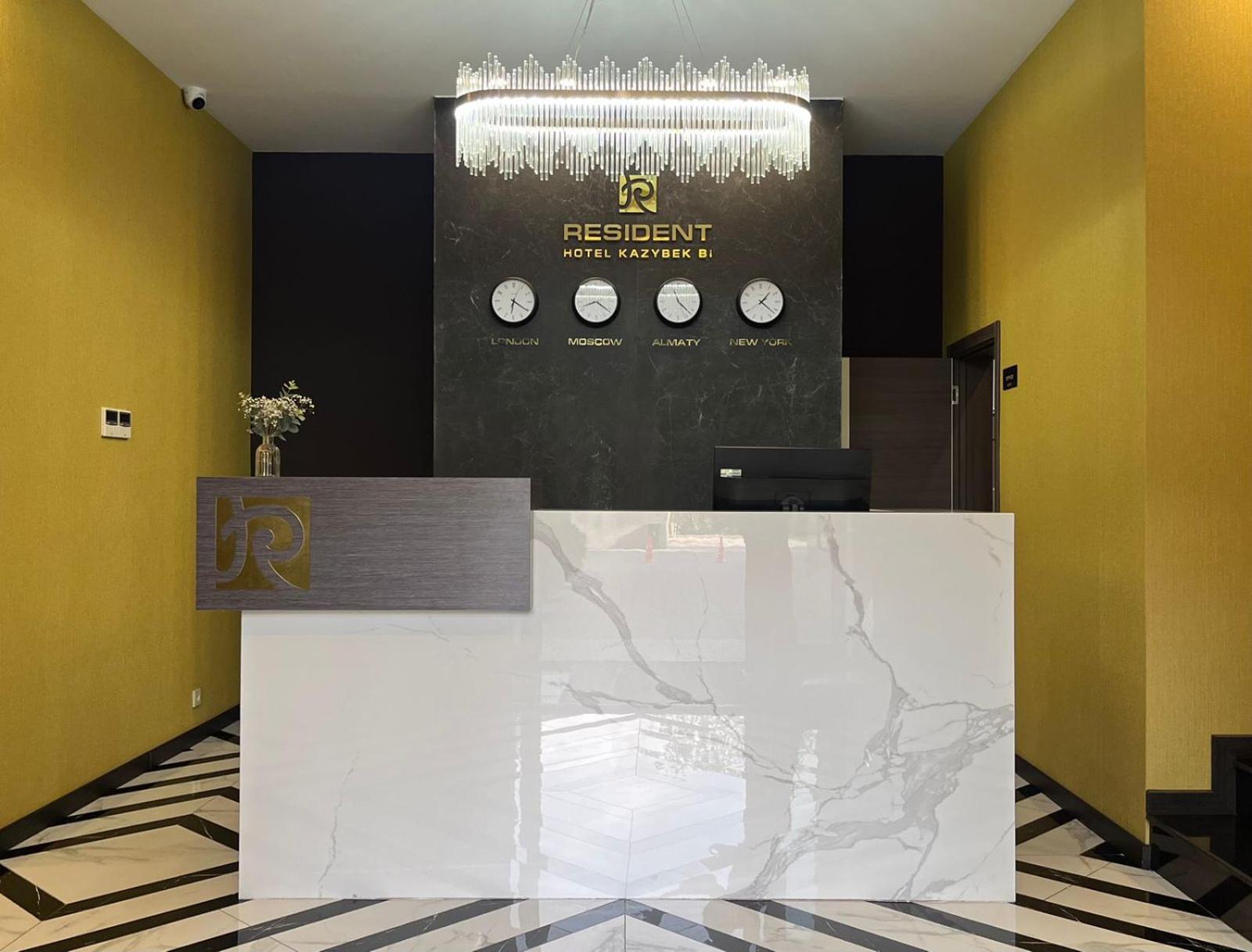 Resident Hotel Kazybek Bi Almaty Esterno foto